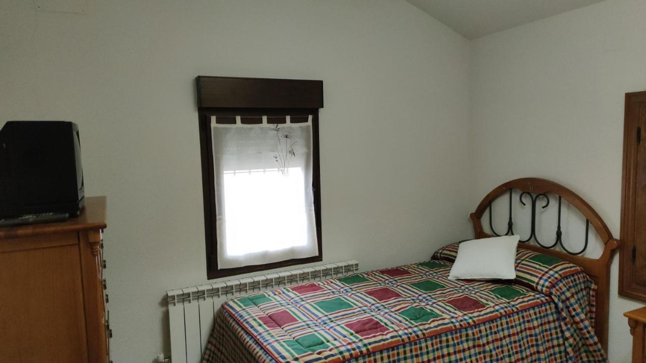 Casa De Los Abuelos Ortigosa del Monte Ngoại thất bức ảnh